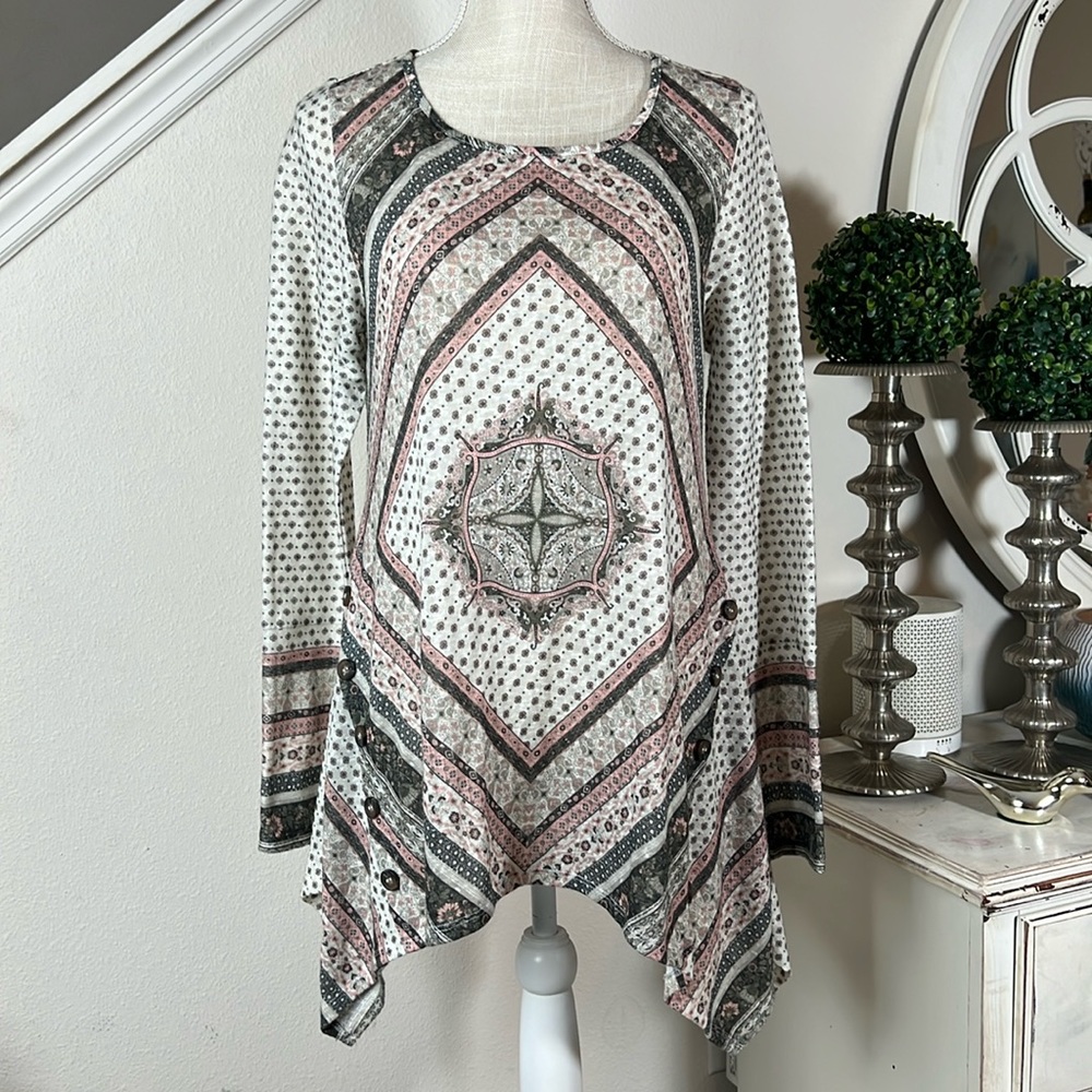 Signature Studios XL White Mixed Pattern Tunic